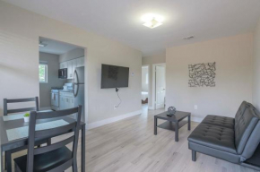 Contemporary 2BR Apartment in Midtown-Wynwood